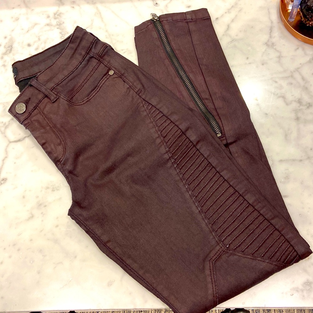 Bebe Textured Denim 💜
